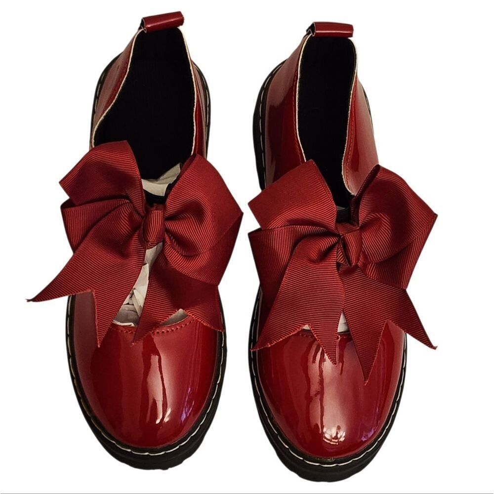 Kids Red Patent Leather Shoes With Bow Accent - Size 36 (5.5 US) - Picture 2 of 6